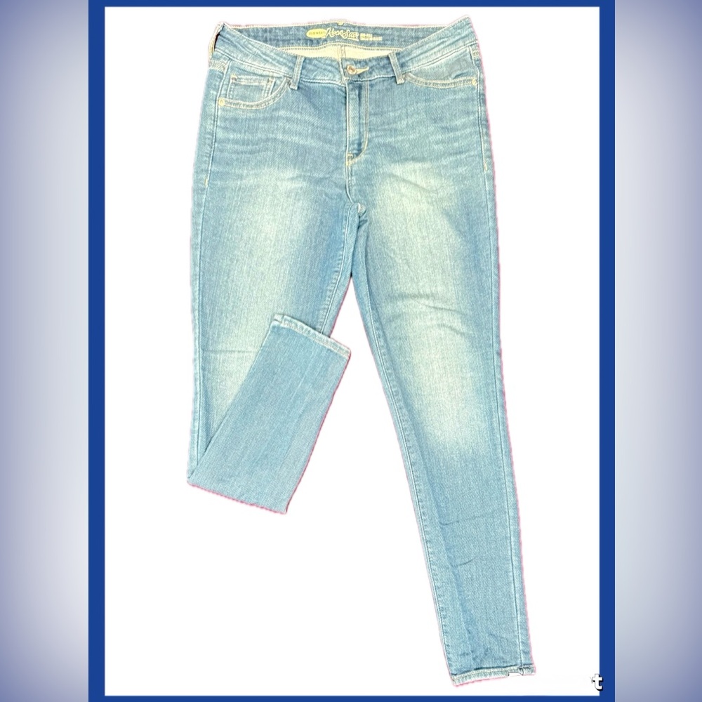 Old Navy Rock Star Mid-Rise Light Blue Women's Skinny Jeans